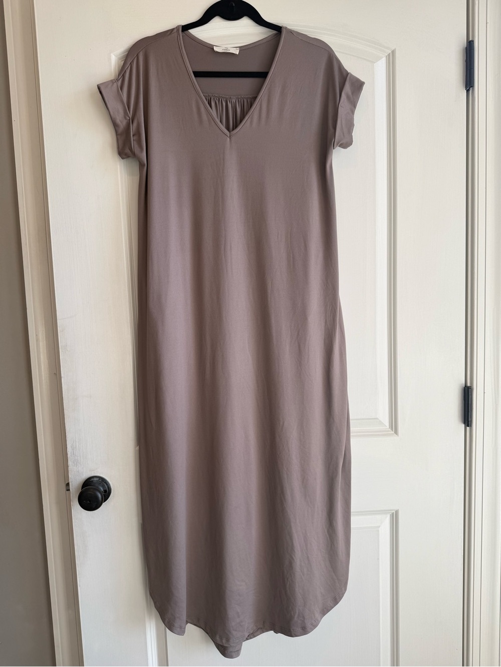 Entro Versatile V-Neck Short Sleeve maxi Dress in Taupe